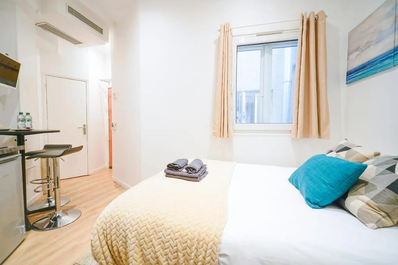 Appartement X Well Located Studio Fully Renovated In Paris Center 0*,  France
