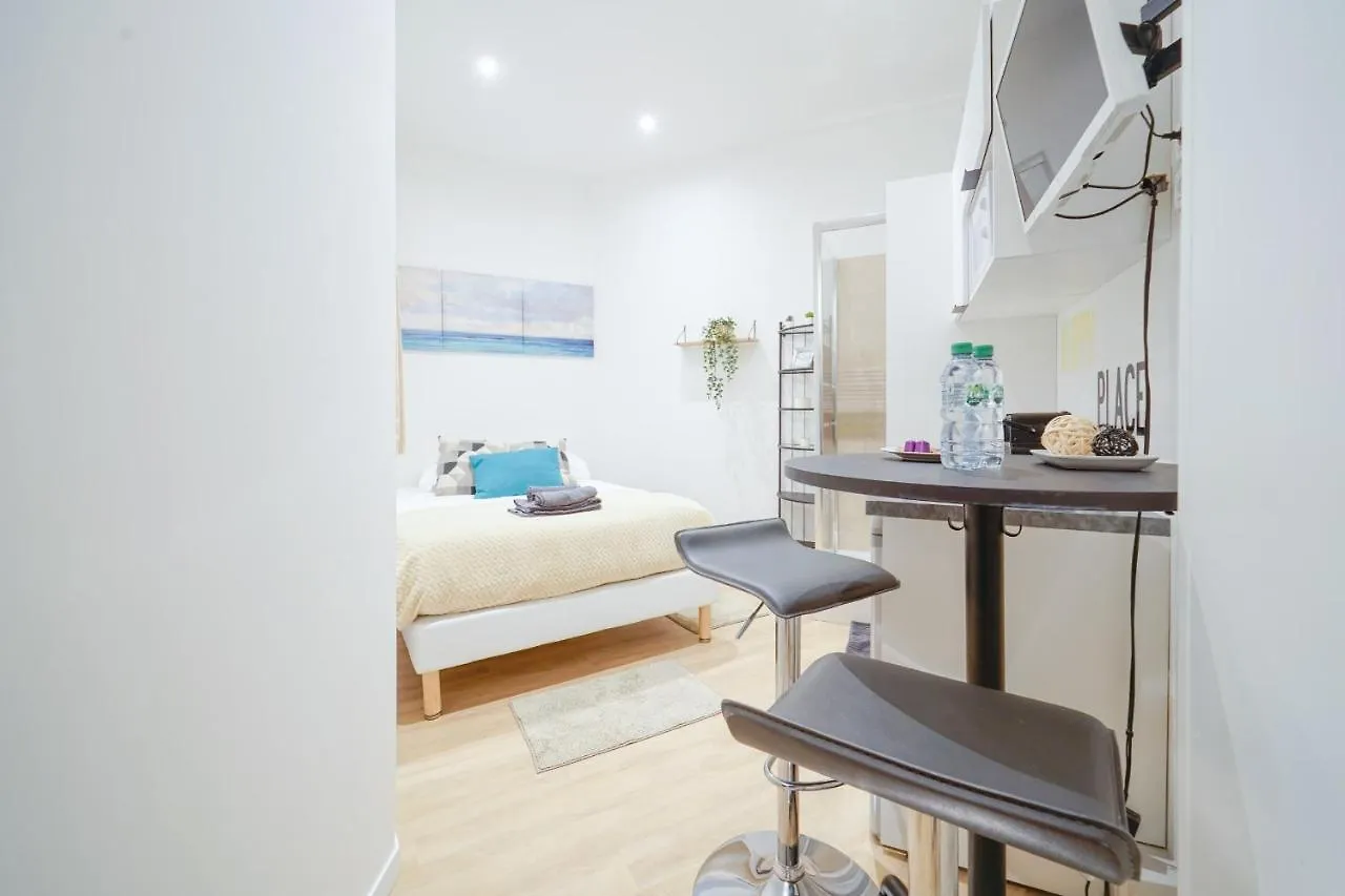 Appartement X Well Located Studio Fully Renovated In Paris Center France
